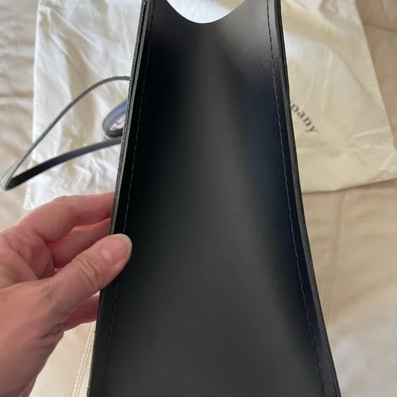 $300 Cambridge Satchel Company Black Leather Tote - excellent, rare find! - Picture 4 of 11